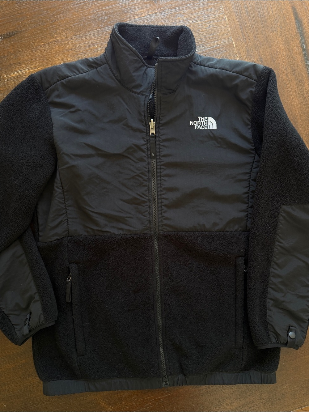 The North Face Girl’s XL Black Performance Fleece Jacket- like new